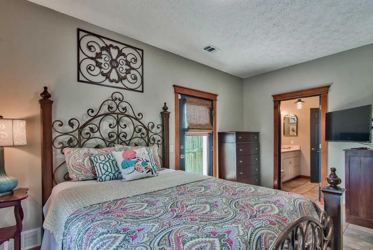 Beachcomber - Beachfront With Pool And Hot Tub - On The Beach! Panama City Beach USA