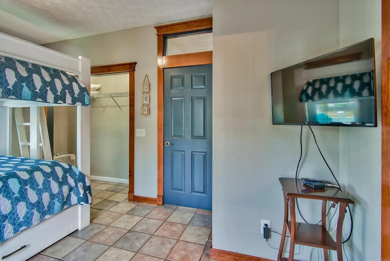 Beachcomber - Beachfront With Pool And Hot Tub - On The Beach! Panama City Beach Semesterbostad