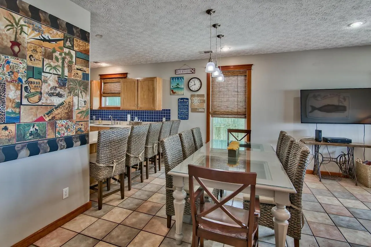 Beachcomber - Beachfront With Pool And Hot Tub - On The Beach! Panama City Beach