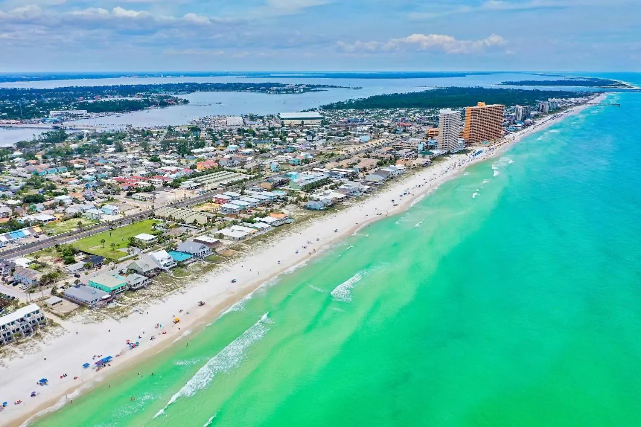 Beachcomber - Beachfront With Pool And Hot Tub - On The Beach! Panama City Beach