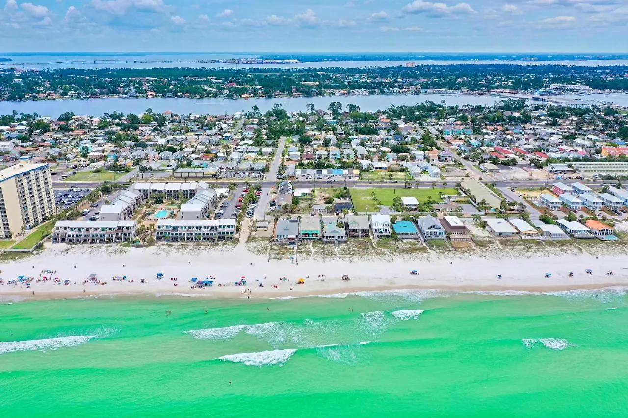 Beachcomber - Beachfront With Pool And Hot Tub - On The Beach! Panama City Beach