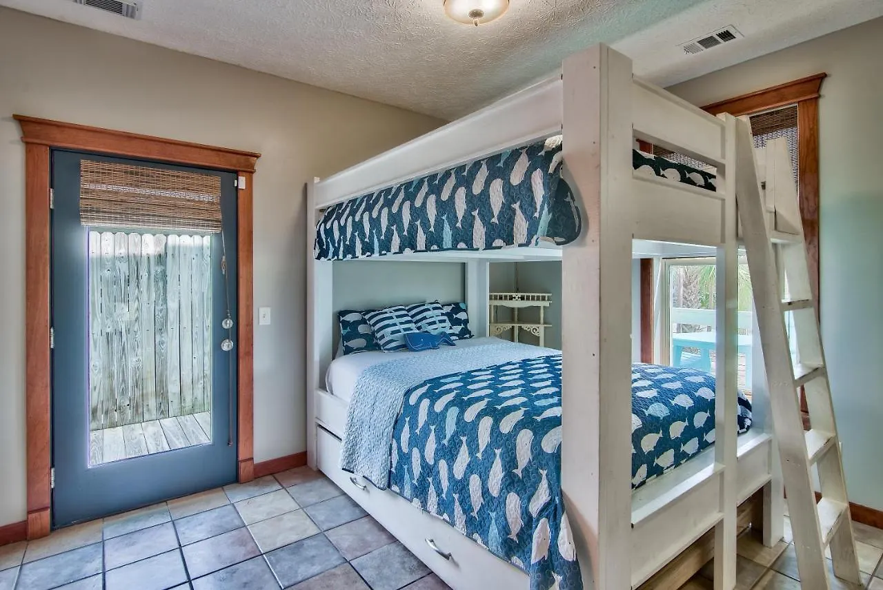 Holiday home Beachcomber - Beachfront With Pool And Hot Tub - On The Beach! Panama City Beach