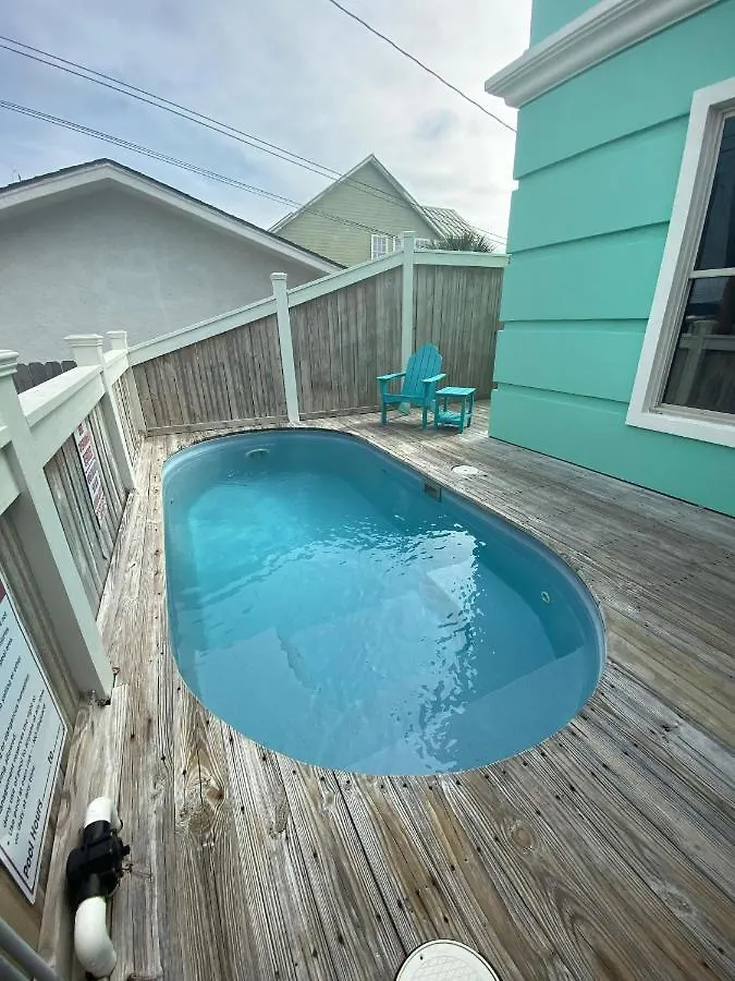 Beachcomber - Beachfront With Pool And Hot Tub - On The Beach! Panama City Beach